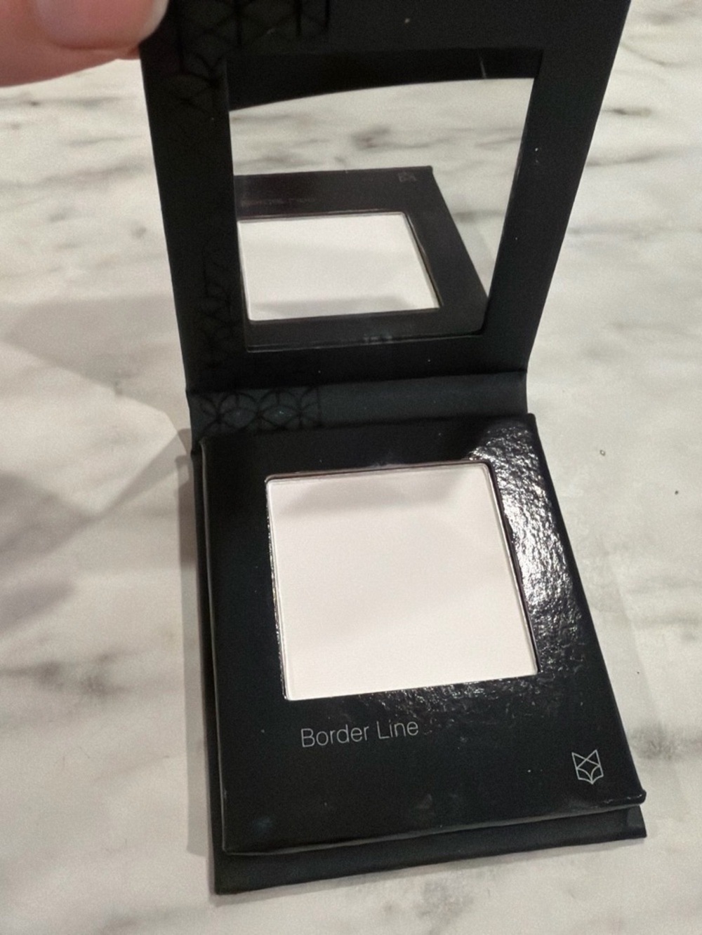 SILVERING Border Line Setting Powder with Mirror - Picture 3 of 4